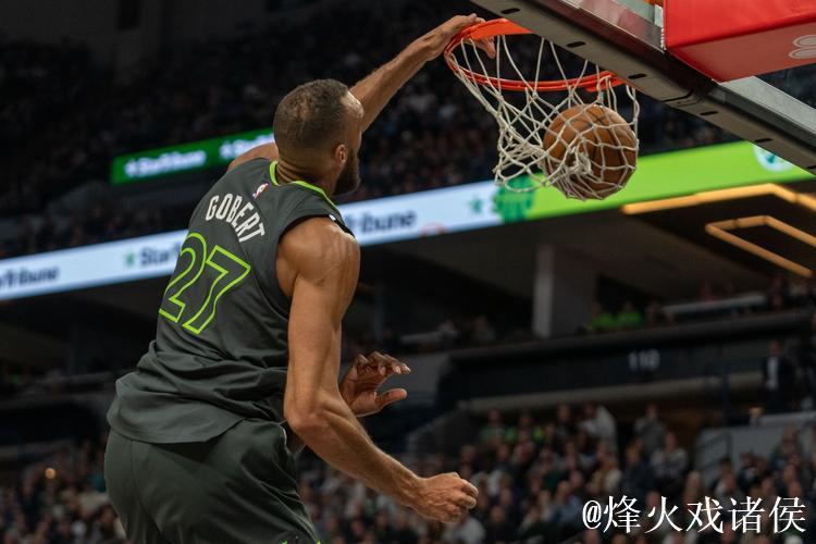 为所欲为!森林狼官推:戈贝尔今天完成了8次扣篮 为所欲为!森林狼官推:戈贝尔今天完成了8次扣篮